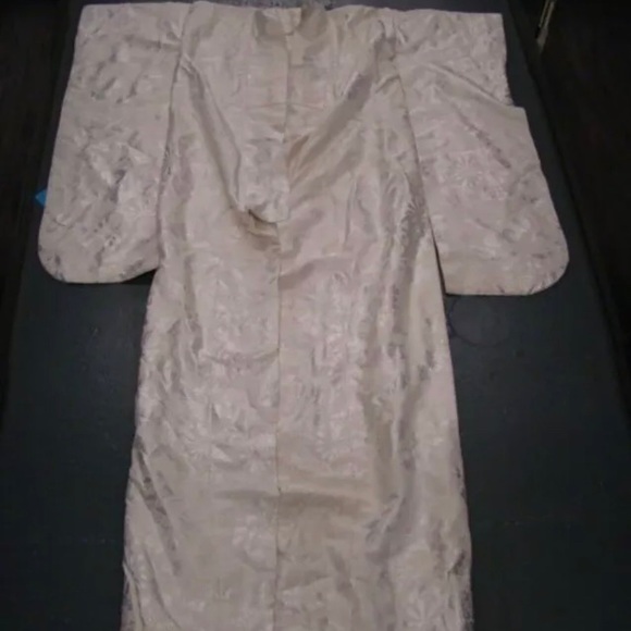VINTAGE white/white pure silk brocade KIMONO mint! - Picture 7 of 8